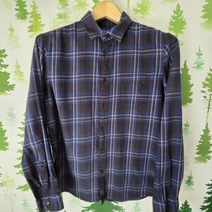 Apt. 9 Men's Navy and Black Plaid Button Down Shirt.
